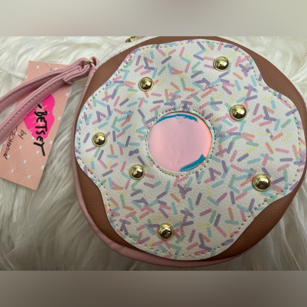 Betsy Johnson Donut Wrislet